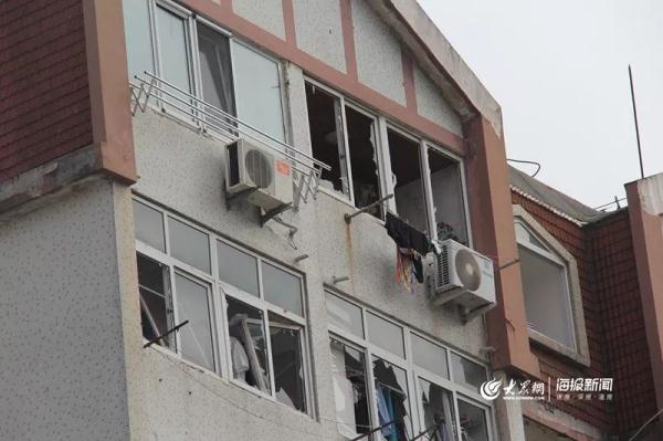 突發(fā)！青島一居民樓發(fā)生爆燃！已造1人死亡，7人受傷！3公里外有震感…