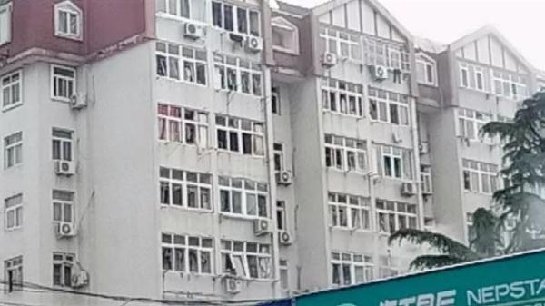 突發(fā)！青島一居民樓發(fā)生爆燃！已造1人死亡，7人受傷！3公里外有震感…