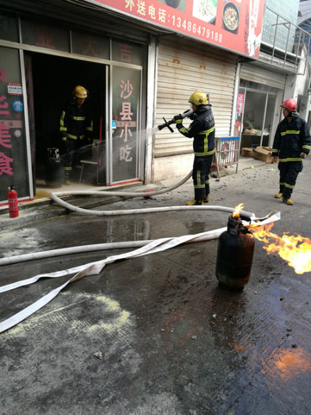 圖為：事故現(xiàn)場。消防供圖